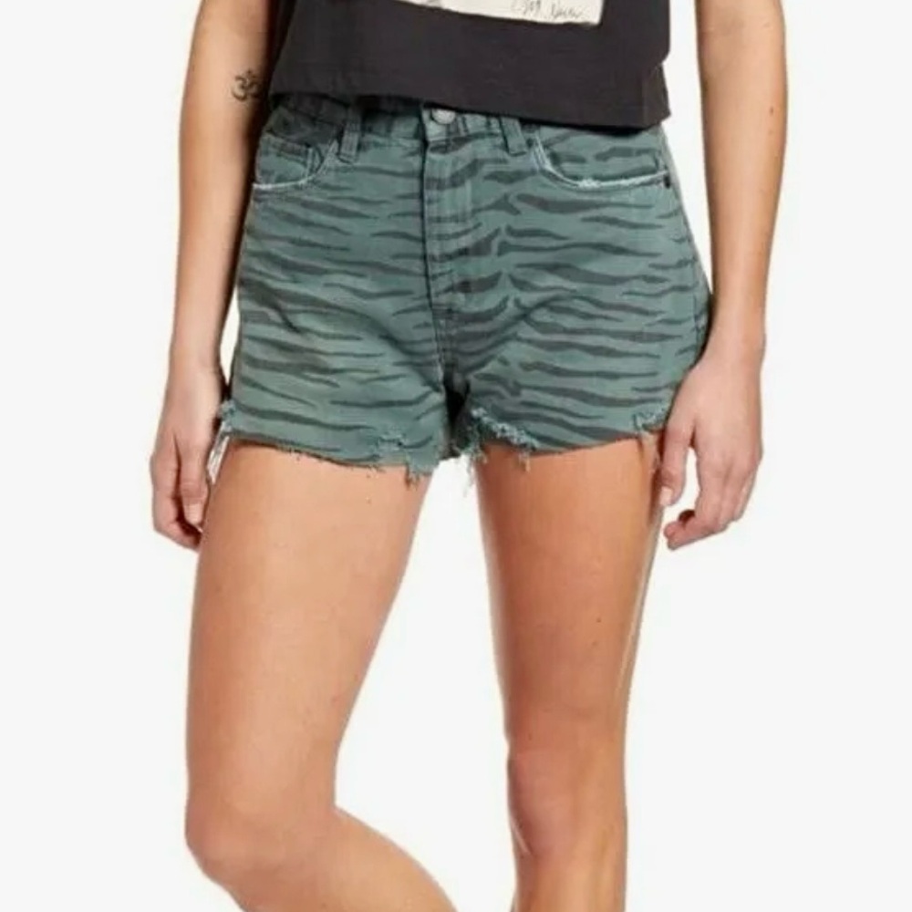 NWT Blank NYC The Barrow Shorts - Size 27